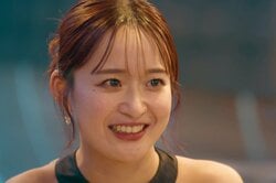 24歳モデル美女、大胆ショーパン姿で意中の高身長イケメン呼び出し猛アピール「一目惚れ」「めっちゃかっこいい」