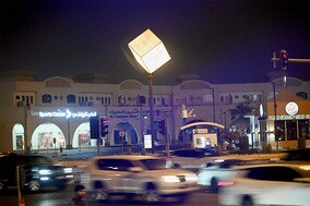 【W杯】ハイペースでの撮影が続く異例の大会　試合終了後の深夜も街には往来…雑貨屋は24時間営業