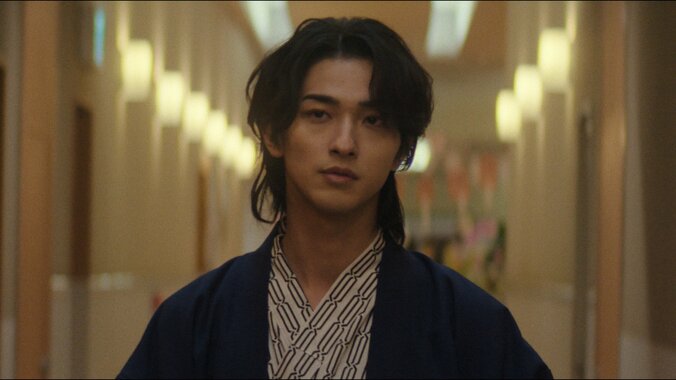 【写真・画像】佐野玲於、横浜流星に温泉でライバル宣言「彼女を傷つけるな」視聴者は悶絶『わかっていても the shapes of love』　1枚目