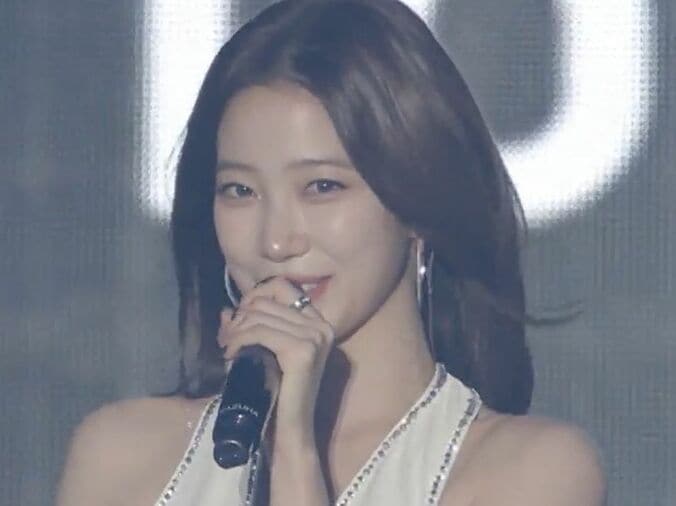 (C)SOURCE MUSIC / HYBE JAPAN. All Rights Reserved.