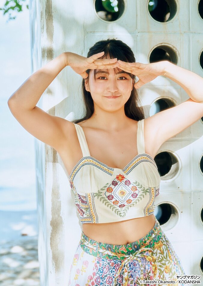 巻頭グラビア：福井梨莉華