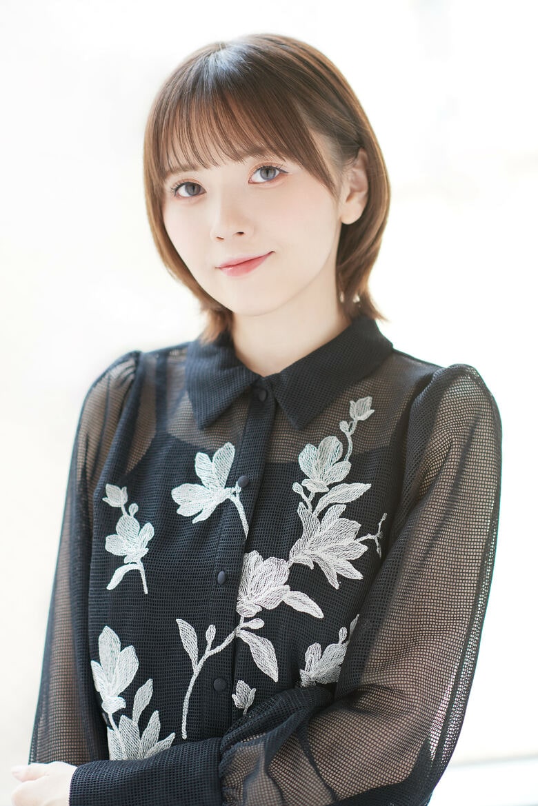 “太美了！”“長髮阿卡林果然很棒呢”聲優・鬼頭明里公開長髮花絮照引發粉絲熱烈反響