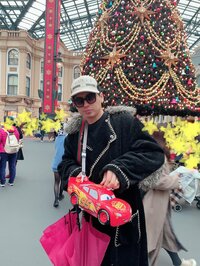 川崎希『ディズニーでポップコーンを買ったよ~♡』