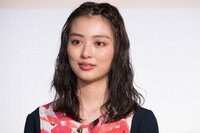 内田理央、“セクシーランジェリー”の全身ショットに絶賛の声「いい感じの肉付き」「これこそ美ボディ」