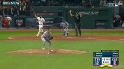 「当てられたのにガッツポーズｗ」天国と地獄のリアクションが話題…“サヨナラ死球”でPOへ！メジャーリーグで「初めてのチーム」に