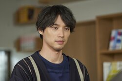 福士蒼汰、男を選んで自分を捨てた母親にブチギレも…数十年越しに感動的な和解『アイのない恋人たち』