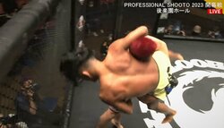 落下の衝撃で腕が“ぐにゃり” 「放送事故ですね…」予期せぬ結末に解説困惑 不運の敗者は再起を誓う