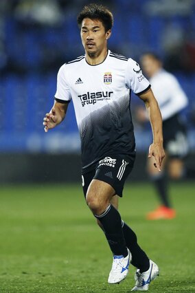 岡崎慎司が「シント=トロイデン加入」へ! ベルギーで香川真司と「Wシンジ結成」か …日本代表FWの負傷で状況変化