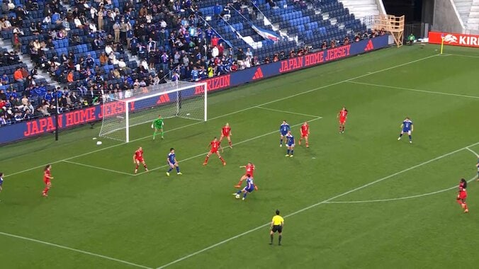 「レベチだ！」なでしこ谷川萌々子の“鋭利すぎるキックフェイント”が「アニメみたいに綺麗」「落ち着きすごい」敵DFを翻弄した瞬間 3枚目