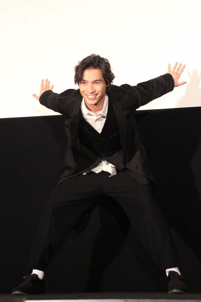 福士蒼汰「緊張した！」ダンス生披露にファン歓喜 4枚目