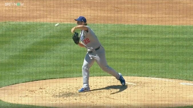 「どうしたんでしょうか？」ド軍戦で“謎の2バウンド投球” カーショーは「使ってない」長谷川氏指摘の場面に「さすがベテラン」の声 3枚目