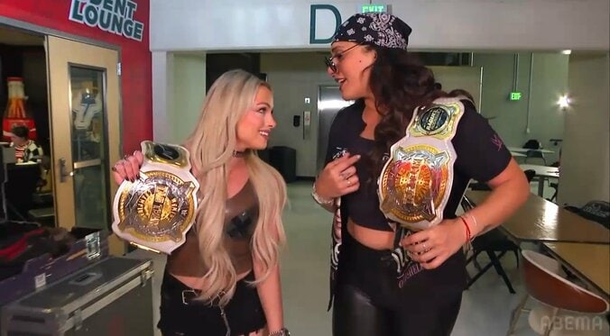 復帰早々、ファンを騒然とさせたリヴ（写真左）