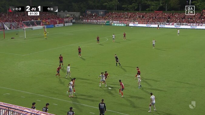 【映像】超絶ボールキープ＆針穴パス