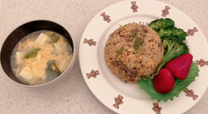  辻希美『コストコ』品で作ったワンプレートの夕食「簡単美味しい」 