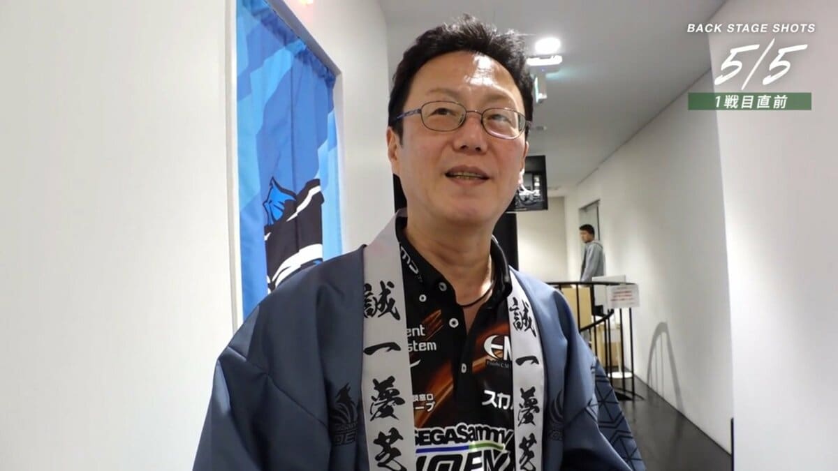 ファンも選手も絶対欲しいやつ！近藤誠一監督“いなせ”な法被が大