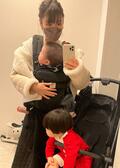  あいのり・桃、息子達を連れてクリスマス会へ「お揃いの衣装となりました」 