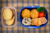 保田圭『チキンライス&鶏つくね&蓮根チーズ焼き』