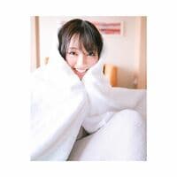 「これがほんとの天使」毛布にくるまる今泉佑唯、事務所移籍から1年を報告