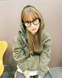 生見愛瑠の“踊り出しそうな私服”にファン絶賛「世界一かわいい」「天使」