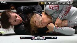 女子グラップリングで「男でもなかなかやらない」解説も驚く悪質行為 試合後のインタビューでは「彼女は強い」脱帽も