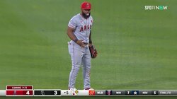 「あれ…アレ？」大谷翔平の同僚、ボールを見失う 気迫あふれるプレー直後の珍しい一コマ