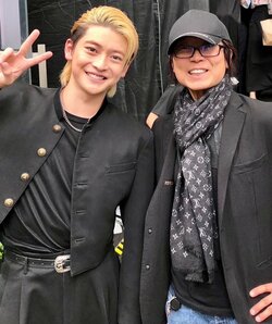 高橋文哉とつんく♂の2ショットが話題 ドラマ『伝説の頭 翔』に書き下ろし楽曲『バッキャロー！LOVE』提供