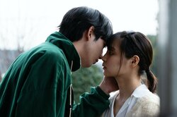 撮影本番で俳優から“演技じゃないキス” 突然のアドリブに女優は？『ドラ恋～KISS or kiss～』act.11