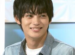 神尾楓珠「女優さんの髪の毛にゴミがついてて…」ドキドキさせる気遣いにエルフ荒川が大興奮「めっちゃ素敵！」