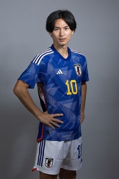 日本代表、今日にもW杯ユニ発表か！南野拓実登場・アディダスの投稿が