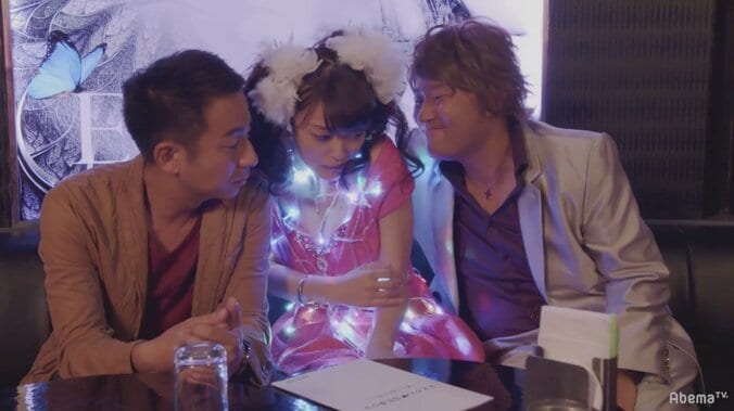 山地まり、SNSの「いいね！」のために狂い始めるキャバ嬢を怪演「狂いっぷりが気持ちいい」と反響 10枚目