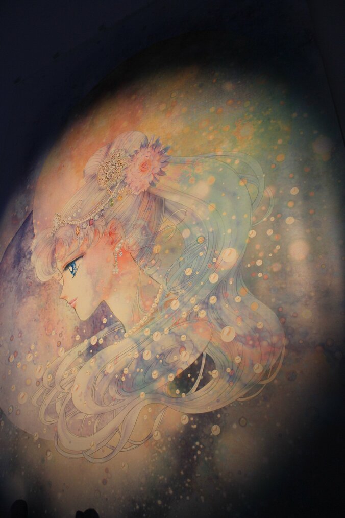 若槻千夏、全力で「月にかわっておしおきよ！」　セーラームーン展の見どころ解説 4枚目