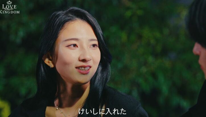 【写真・画像】異次元スタイルのモテクイーン、美バストあらわな水着姿で“一番好きだった男”とイチャイチャ混浴 3枚目