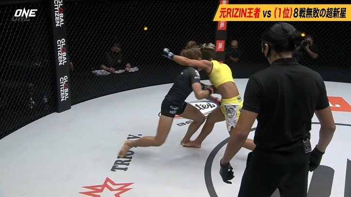 女子MMA、バッティングによる流血→不可解判定に敗者が涙 「勝ちが盗まれた」ファンからは疑問の声も