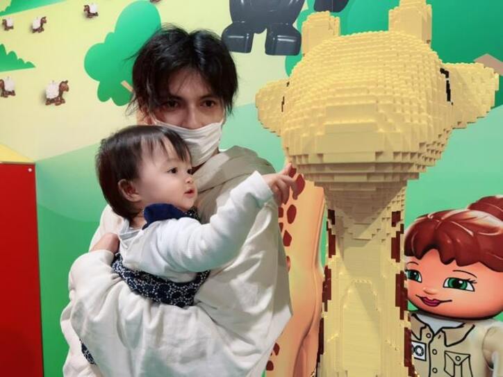  川崎希、家族で『レゴランド』を満喫「お友達を作ったみたい」 