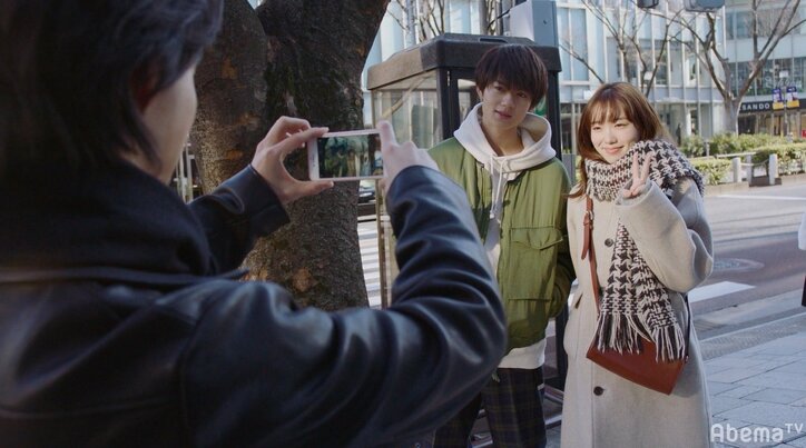 「僕だけが17歳の世界で」デートシーンに視聴者ざわめき　山崎賢人が佐野勇斗&飯豊まりえの2ショットを撮影！？