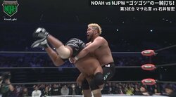 脳天がマットに突き刺さる衝撃 “ムクッ”とそのまま蘇生するデッドスタイルに騒然