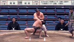 18歳“サラブレッド”力士、絶体絶命も「よく残った」超絶しなやかボディ＆鍛え上げられた体幹に拍手喝采 圧巻の逆転劇