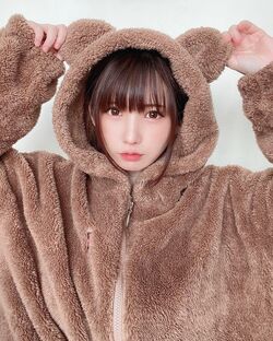 えなこが“くまこりん”に変身！？クマ耳パーカー姿に「顔ちっちゃ」「参りました」とファン沸騰