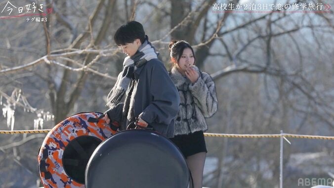 【写真・画像】「ゆうたくんが好き」ソリで手繋ぎ、さらに手話で告白…スタイル抜群ギャル・みせらが雪景色の朝デートでゆうたと急接近！『今日好き』テグ編第3話　3枚目