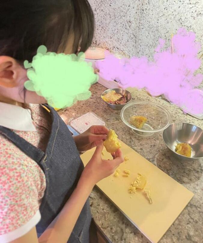  市川海老蔵、子ども達が手作りしたスイーツに喜び「驚きの美味しさらしい」  1枚目