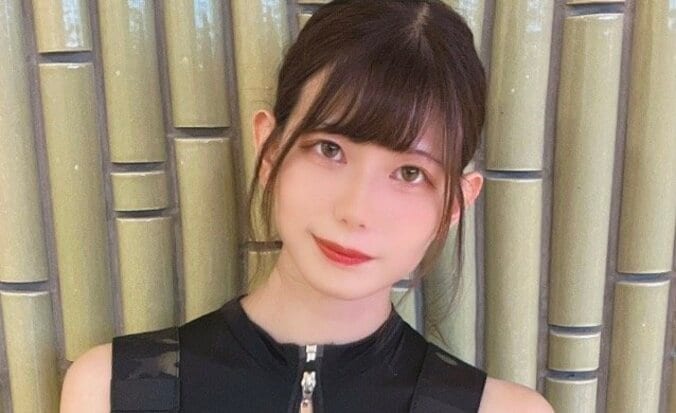 【写真・画像】「芳根京子に似ている」と話題・元航空自衛官→メイクで激変し人気アイドルに ビフォーアフターに驚きの声　1枚目