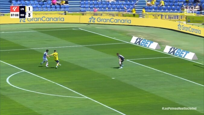 【映像】久保建英、時を止める連続キックフェイント⇒幻のスーパーゴール