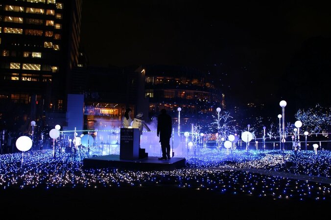 篠原涼子、撮影現場で「歌ったり、踊ったり」　恥ずかしそうに告白 3枚目