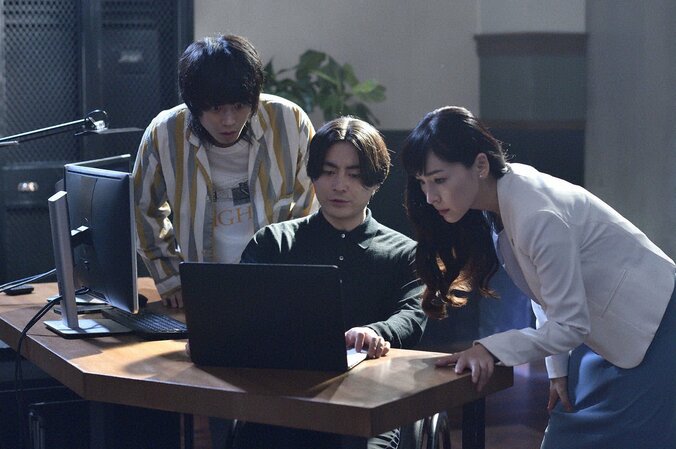 依頼人は死刑囚の息子　デジタル遺品に残されたのは真犯人の痕跡か！？『dele』第7話あらすじ（場面写真16枚） 2枚目