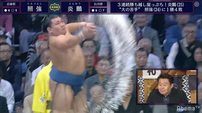 炎鵬、照強との小兵対決を制し勝ち越しに一歩前進 2枚目