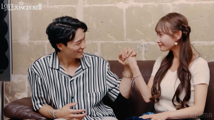 【写真・画像】「今日はチューないんだ？」"わがままボディ"27歳美女、“吉沢亮似”俳優に上目遣いでキスをおねだり　2枚目