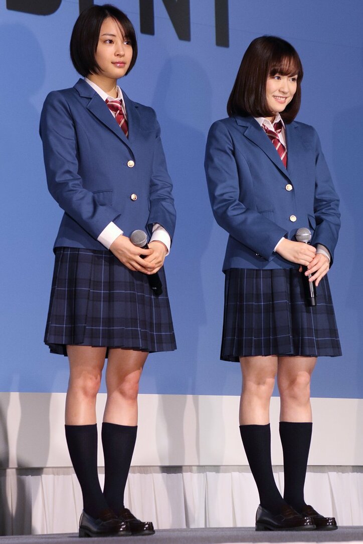 制服姿に大原櫻子「現役のすずちゃんの横に並ぶと不安」