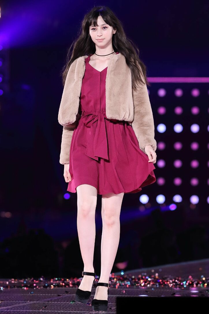 【画像集】桐谷美玲と河北麻友子がキスも！　人気モデルが一堂に！　 - 東京ガールズコレクション2017A/W