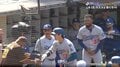 大谷翔平、45号弾直後“話題のハイタッチ”でヤジ→大感激！ パドレスファンと「絡んでた」「大谷選手も普通に…」中継も異例注目