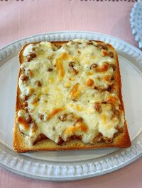 小林麻耶『納豆トースト』